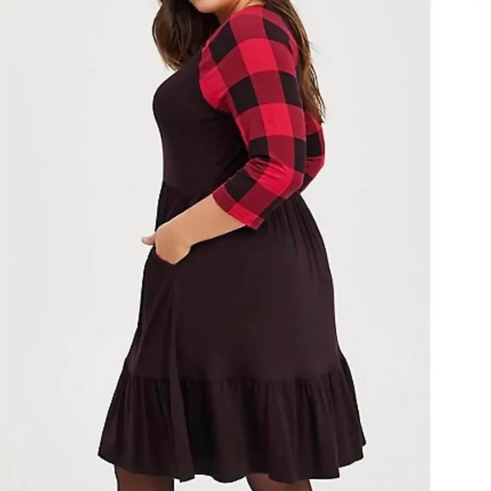 Torrid Size 0 (0X) Black & Red Buffalo‎ Plaid Super Soft Skater Dress w/Pockets
